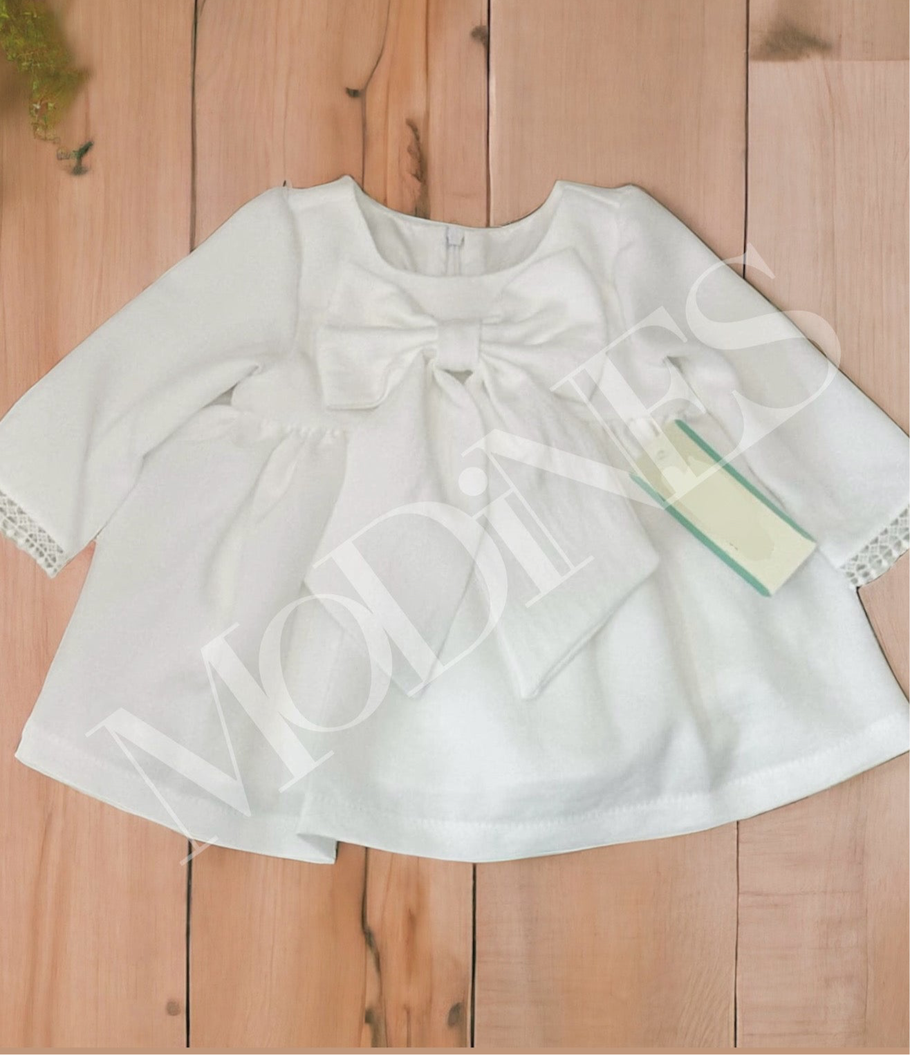 Rochita White Melody