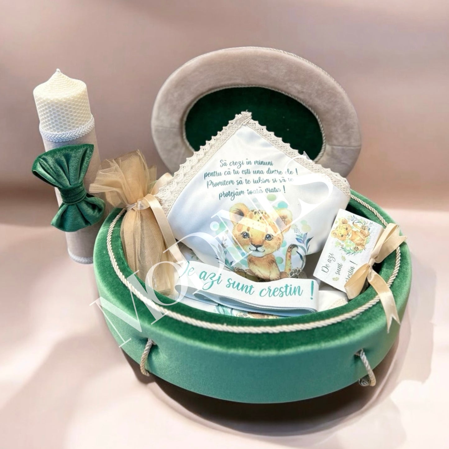 Set cufar, trusou si lumanare botez