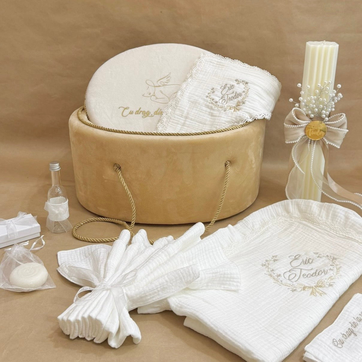 Set cufar, trusou si lumanare Beige Perfect