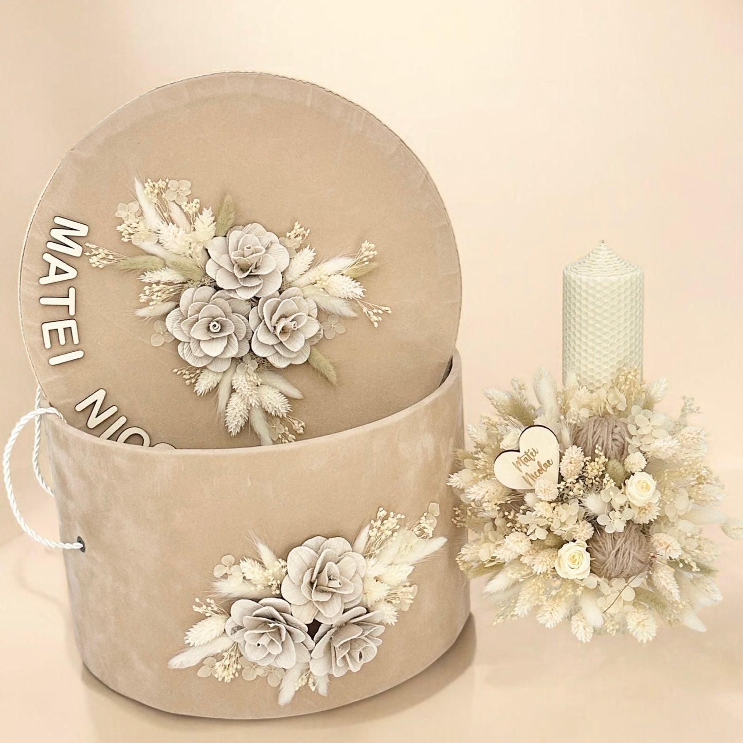 Cufar,trusou si lumanare botez. Personalizat fetite si baietei bej crem