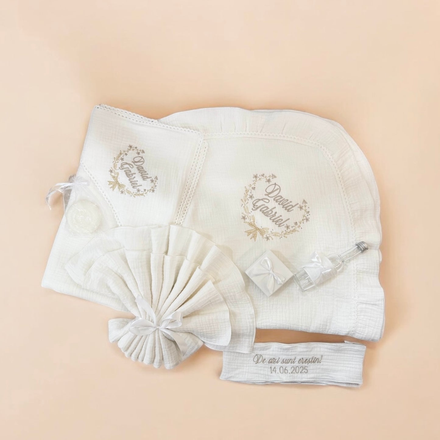 Trusou botez personalizat din muselina