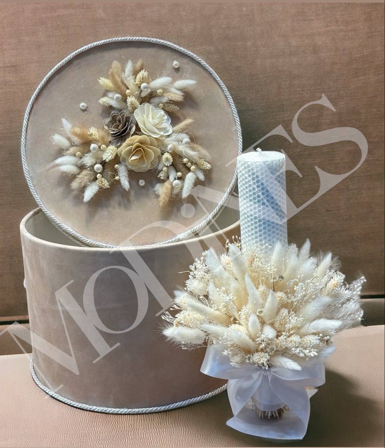 Cufar, lumanare si trusou botez bej baieti fete