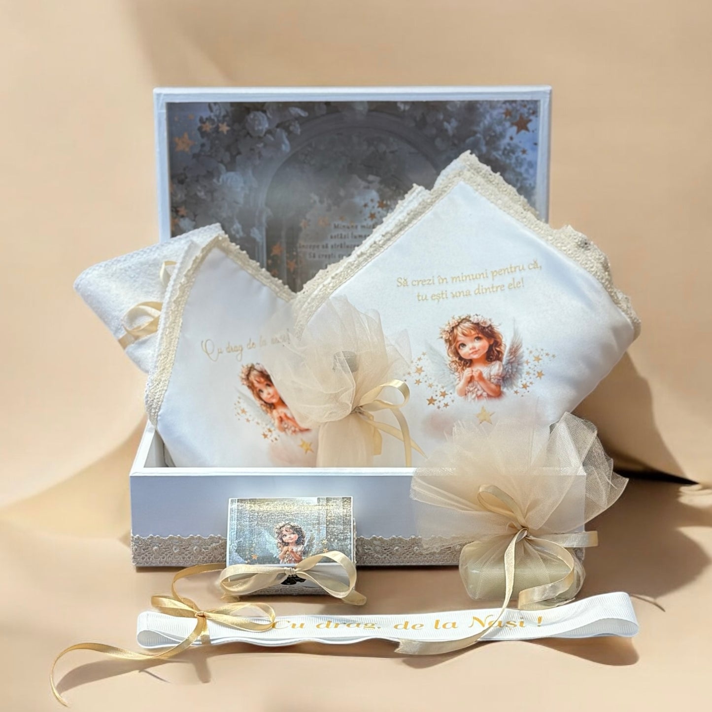 Cufar din lemn si trusou personalizat pentru botez
