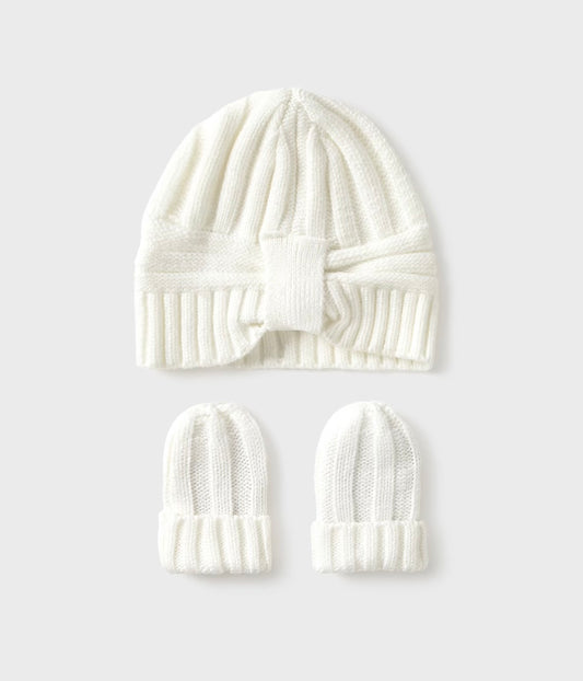 Set caciula si manusi nou-nascut