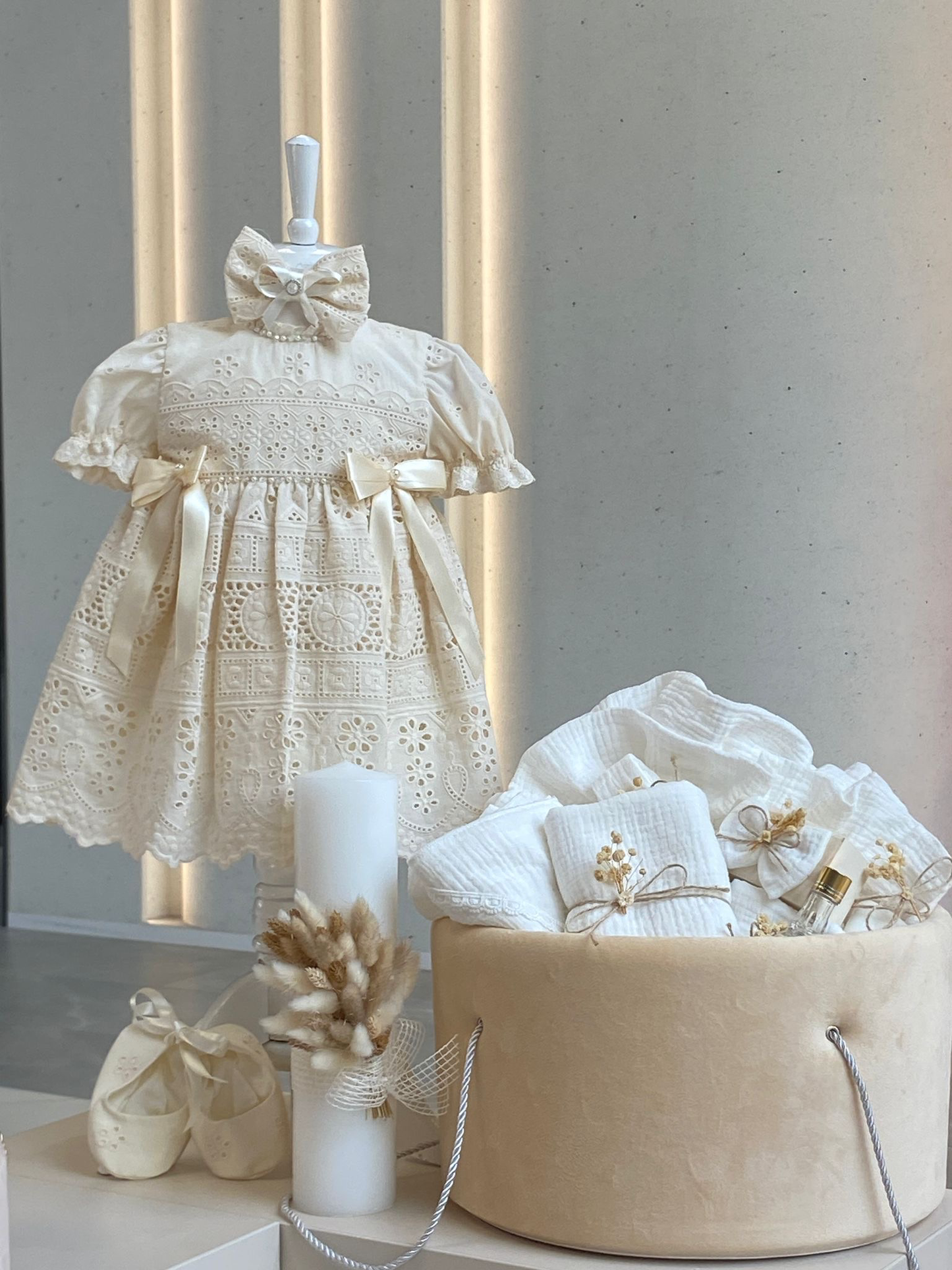 set botez fetita
trusou botez complet personalizat
rochita botez fetita
lumanare ceara naturala botez
cufar catifea botez
set botez ivory
botez elegant fetita
botez fetita 2025
