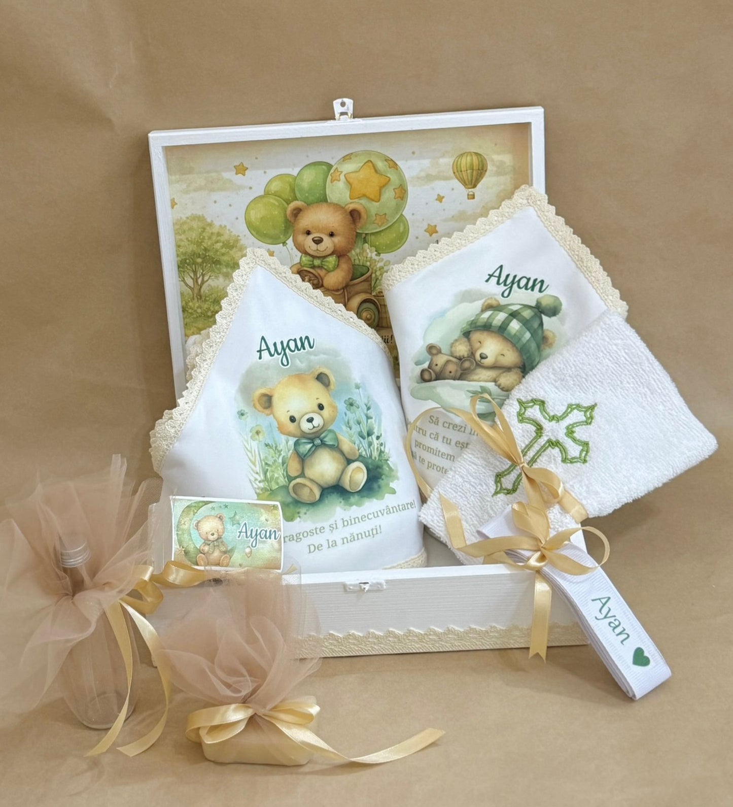 Trusou personalizat baiat verde ursulet